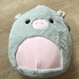 Fuzz a mallow ‘Bessa’ NWT